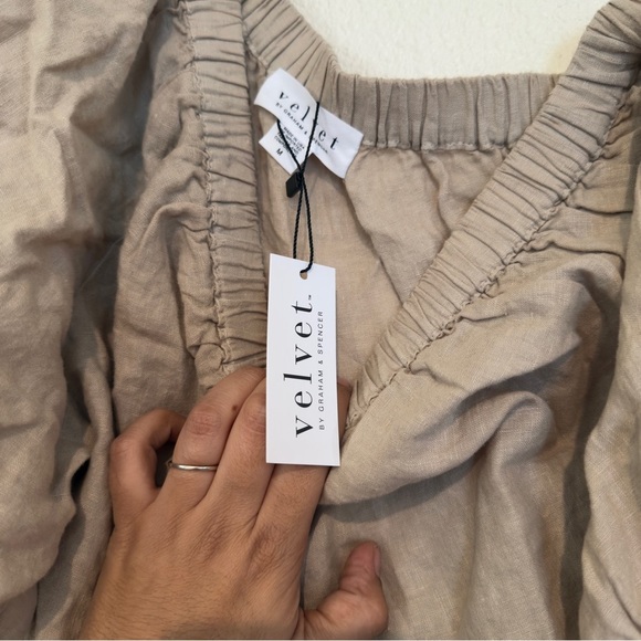 Velvet By Graham & Spencer Laleen Linen Blouse Women's - Picture 7 of 9